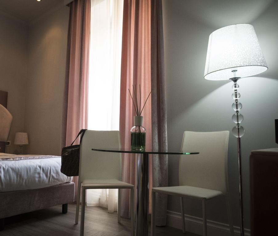 Opera House Guest, Roma Centro Storico Hotel Exterior photo